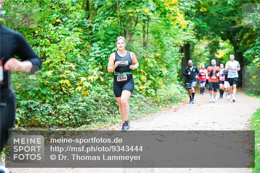 12.10.2025 - Bramfelder Halbmarathon 2025 Dr. Thomas Lammeyer http://msf.ph/oto/9343444 12.10.2025 09:58:27 Laufen 2944 meine-sportfotos.de