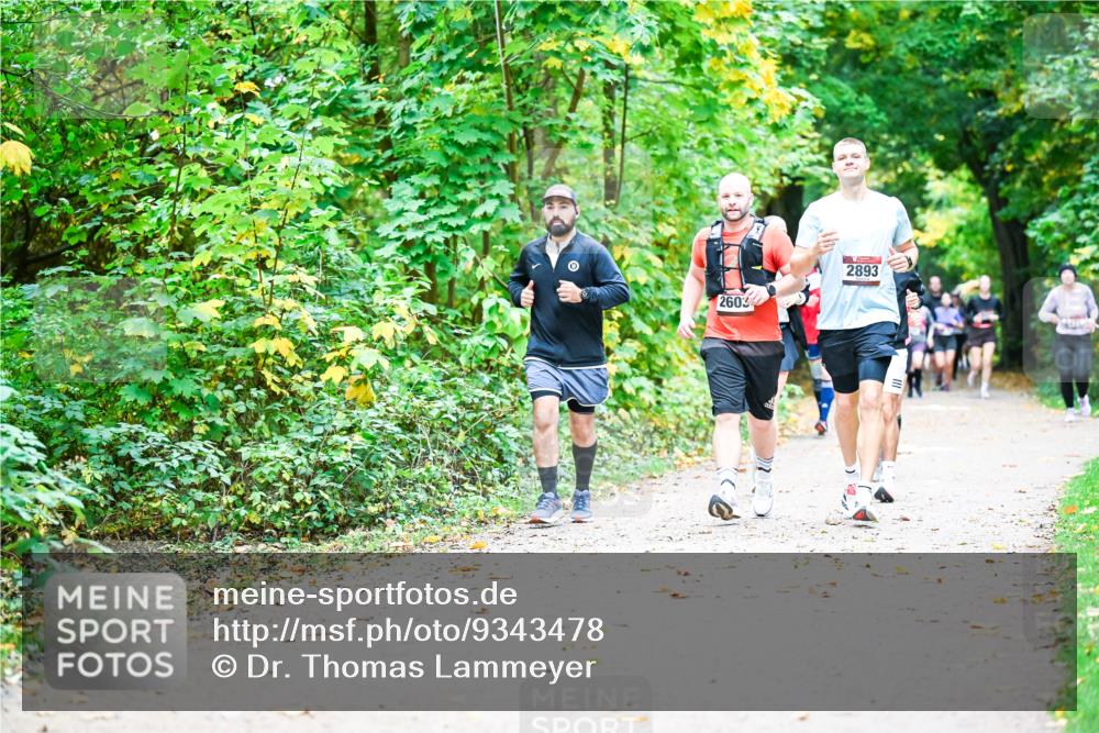 12.10.2025 - Bramfelder Halbmarathon 2025 Dr. Thomas Lammeyer http://msf.ph/oto/9343478 12.10.2025 09:58:32 Laufen 2603, 2893 meine-sportfotos.de