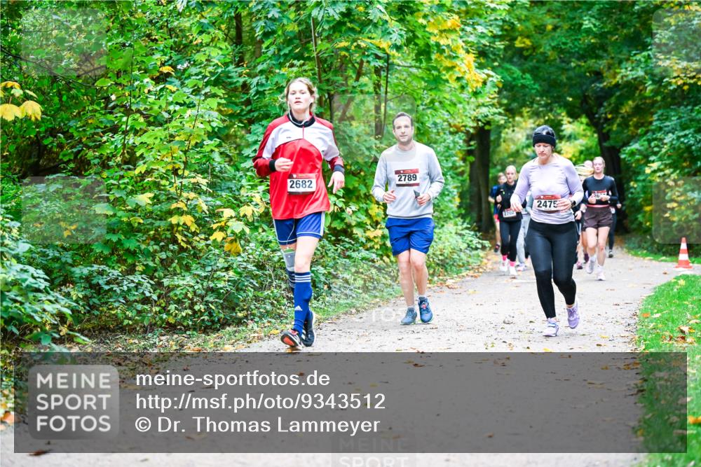 12.10.2025 - Bramfelder Halbmarathon 2025 Dr. Thomas Lammeyer http://msf.ph/oto/9343512 12.10.2025 09:58:39 Laufen 2682, 2789, 2702, 2475 meine-sportfotos.de