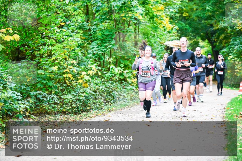 12.10.2025 - Bramfelder Halbmarathon 2025 Dr. Thomas Lammeyer http://msf.ph/oto/9343534 12.10.2025 09:58:44 Laufen 8, 2440, 2663, 2604, 73, 2816 meine-sportfotos.de
