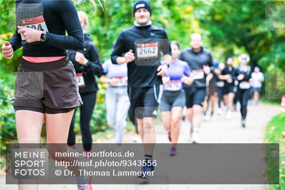 12.10.2025 - Bramfelder Halbmarathon 2025 Dr. Thomas Lammeyer http://msf.ph/oto/9343556 12.10.2025 09:58:47 Laufen 3, 2662 meine-sportfotos.de