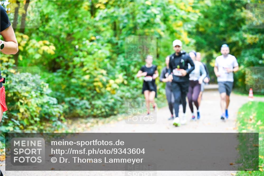 12.10.2025 - Bramfelder Halbmarathon 2025 Dr. Thomas Lammeyer http://msf.ph/oto/9343604 12.10.2025 09:58:56 Laufen  meine-sportfotos.de