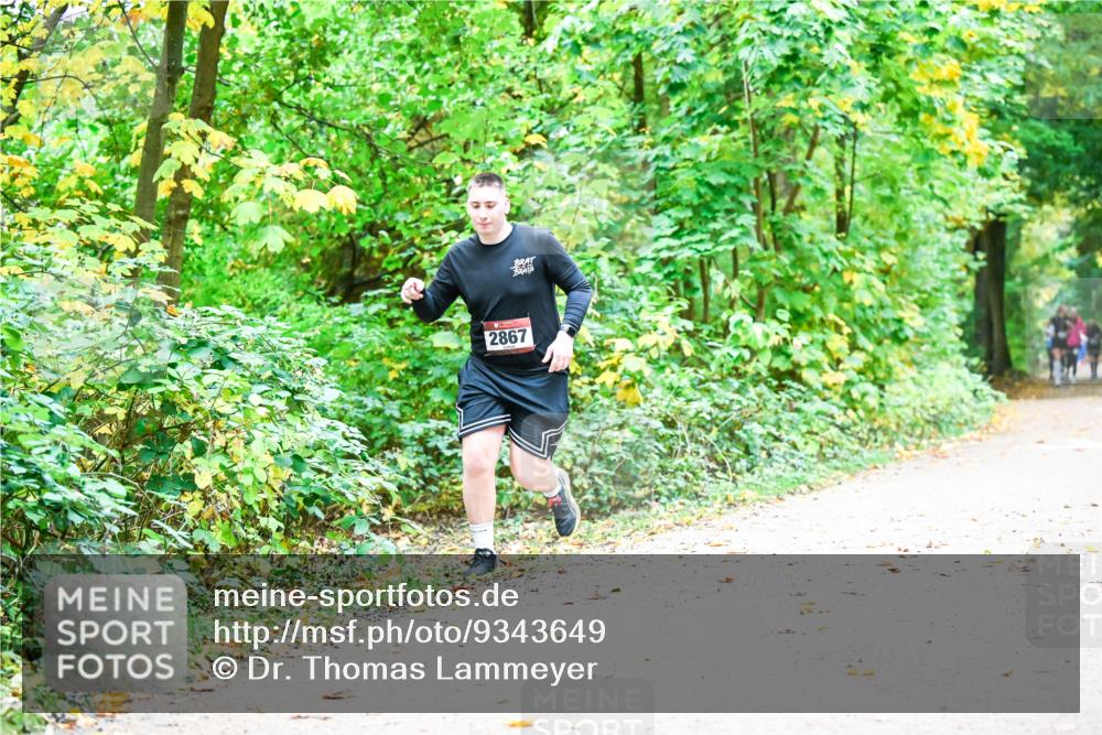 12.10.2025 - Bramfelder Halbmarathon 2025 Dr. Thomas Lammeyer http://msf.ph/oto/9343649 12.10.2025 09:59:11 Laufen 2867 meine-sportfotos.de