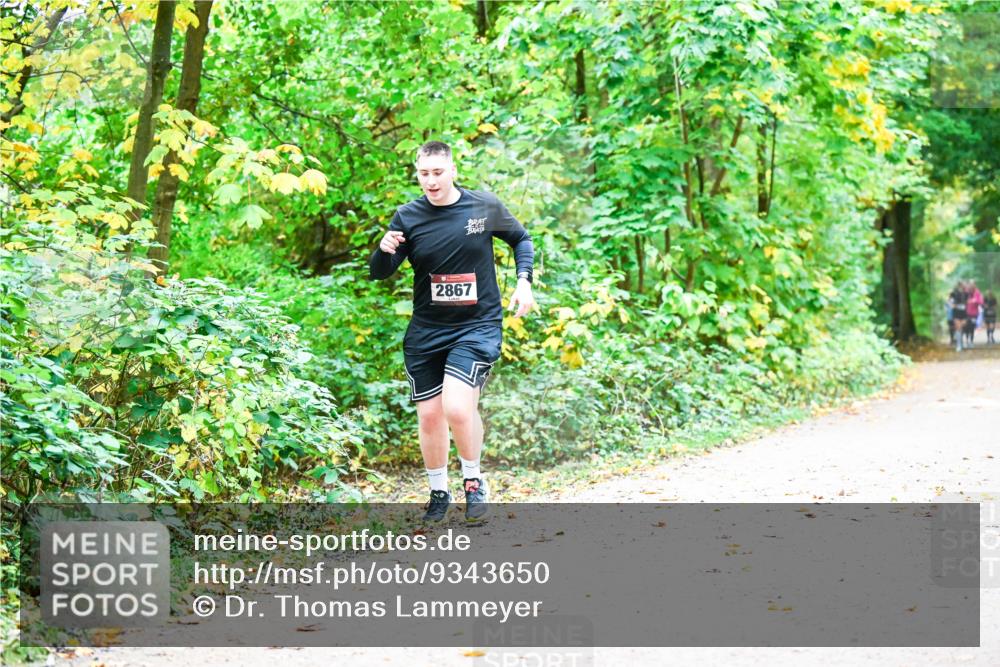 12.10.2025 - Bramfelder Halbmarathon 2025 Dr. Thomas Lammeyer http://msf.ph/oto/9343650 12.10.2025 09:59:11 Laufen 2867 meine-sportfotos.de