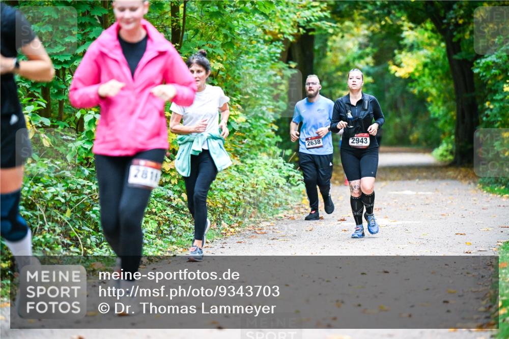 12.10.2025 - Bramfelder Halbmarathon 2025 Dr. Thomas Lammeyer http://msf.ph/oto/9343703 12.10.2025 09:59:31 Laufen 2811, 2638, 2943 meine-sportfotos.de