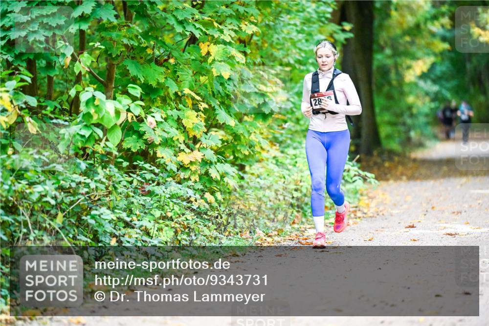 12.10.2025 - Bramfelder Halbmarathon 2025 Dr. Thomas Lammeyer http://msf.ph/oto/9343731 12.10.2025 09:59:40 Laufen 28 meine-sportfotos.de