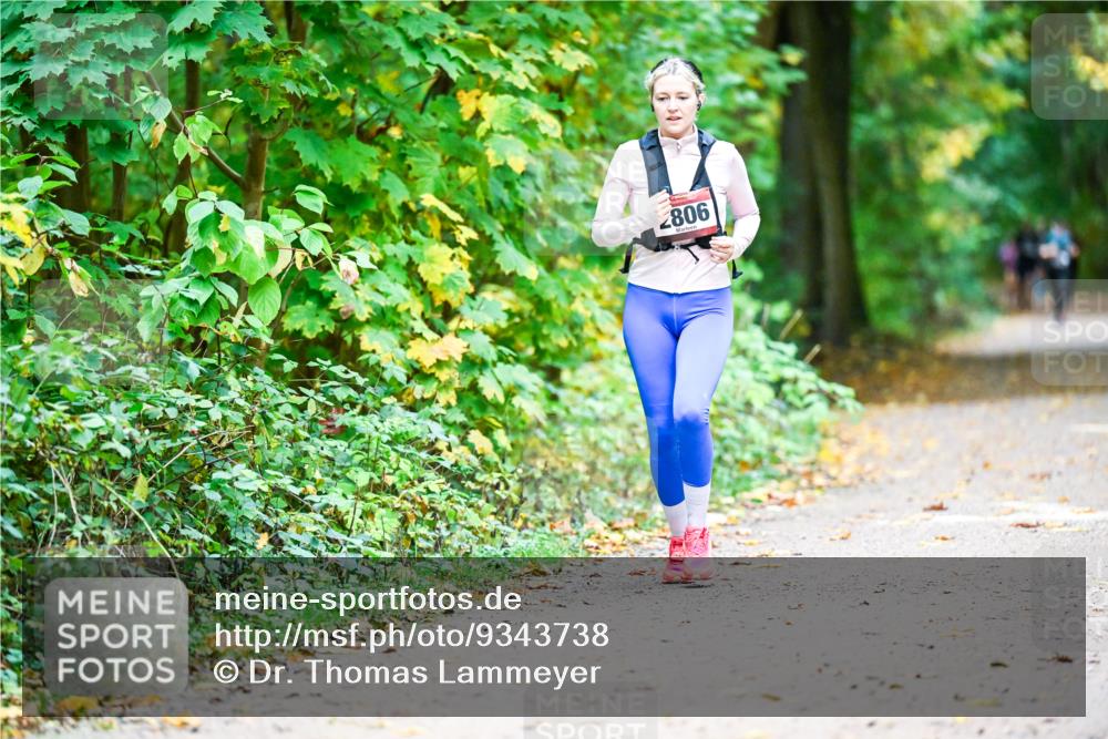 12.10.2025 - Bramfelder Halbmarathon 2025 Dr. Thomas Lammeyer http://msf.ph/oto/9343738 12.10.2025 09:59:41 Laufen 2806 meine-sportfotos.de