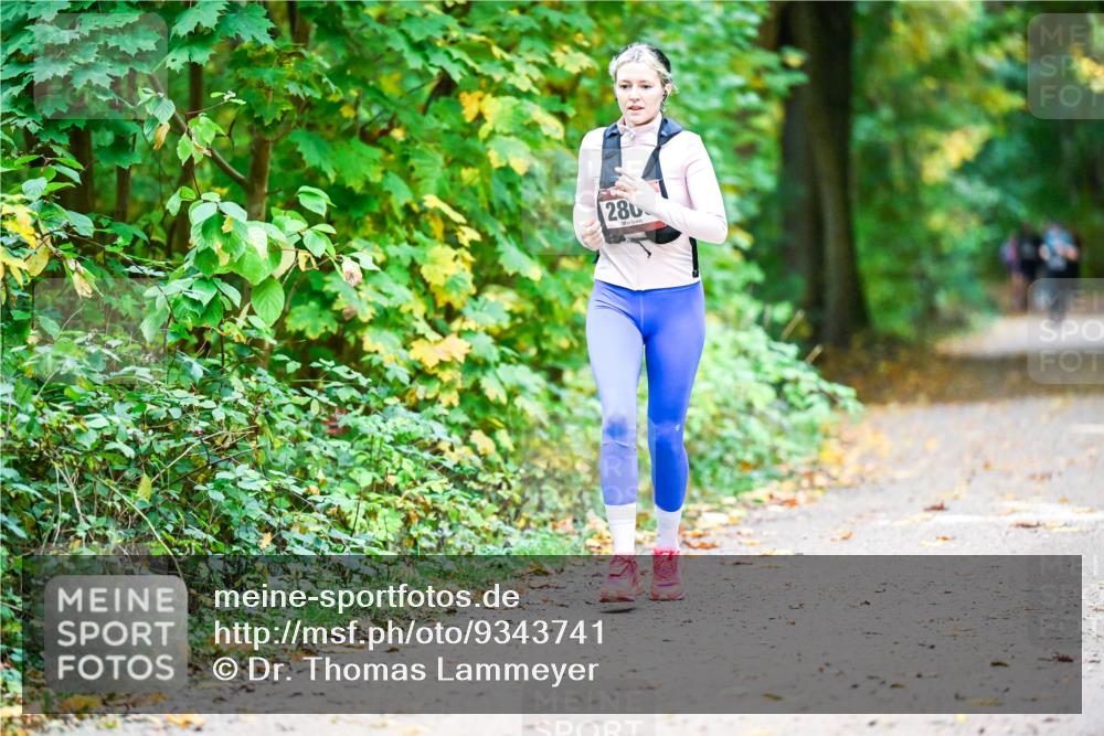 12.10.2025 - Bramfelder Halbmarathon 2025 Dr. Thomas Lammeyer http://msf.ph/oto/9343741 12.10.2025 09:59:41 Laufen 280 meine-sportfotos.de