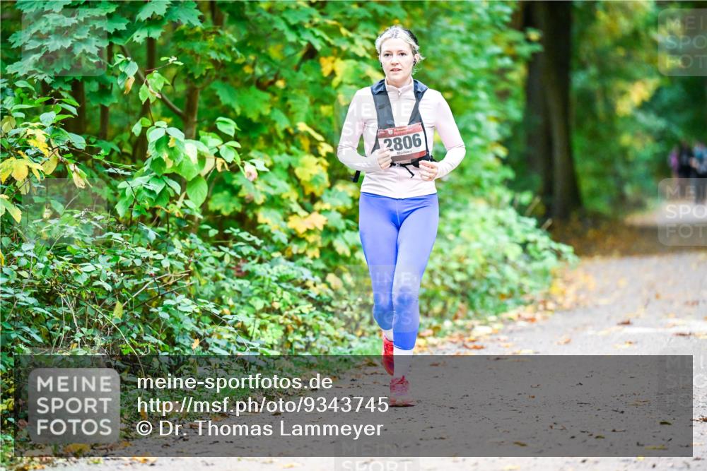 12.10.2025 - Bramfelder Halbmarathon 2025 Dr. Thomas Lammeyer http://msf.ph/oto/9343745 12.10.2025 09:59:42 Laufen 2806 meine-sportfotos.de