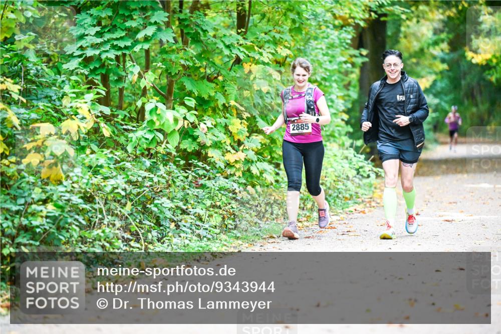 12.10.2025 - Bramfelder Halbmarathon 2025 Dr. Thomas Lammeyer http://msf.ph/oto/9343944 12.10.2025 10:01:42 Laufen 2885 meine-sportfotos.de