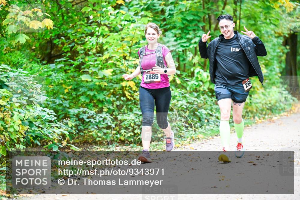 12.10.2025 - Bramfelder Halbmarathon 2025 Dr. Thomas Lammeyer http://msf.ph/oto/9343971 12.10.2025 10:01:46 Laufen 2885, 26 meine-sportfotos.de