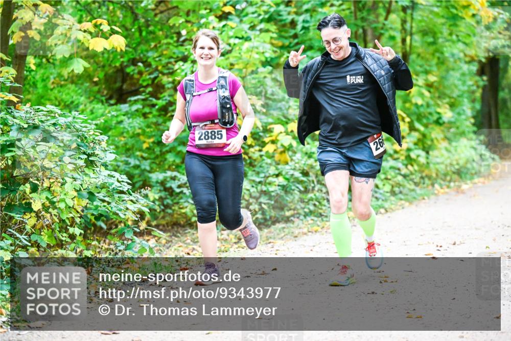 12.10.2025 - Bramfelder Halbmarathon 2025 Dr. Thomas Lammeyer http://msf.ph/oto/9343977 12.10.2025 10:01:47 Laufen 2885, 26 meine-sportfotos.de