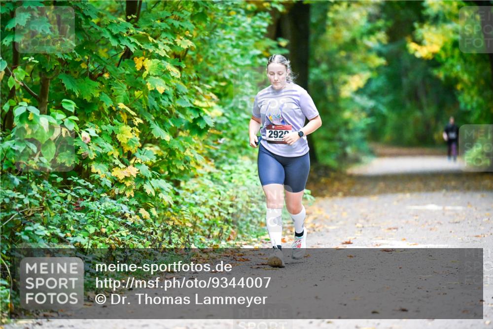 12.10.2025 - Bramfelder Halbmarathon 2025 Dr. Thomas Lammeyer http://msf.ph/oto/9344007 12.10.2025 10:02:24 Laufen 292 meine-sportfotos.de