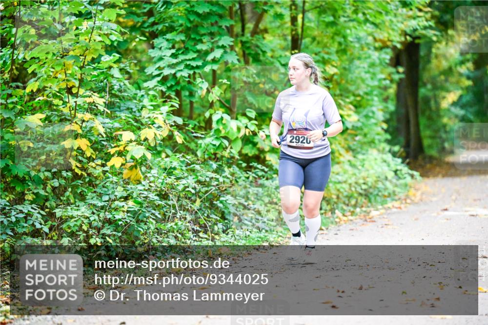 12.10.2025 - Bramfelder Halbmarathon 2025 Dr. Thomas Lammeyer http://msf.ph/oto/9344025 12.10.2025 10:02:27 Laufen 2920 meine-sportfotos.de
