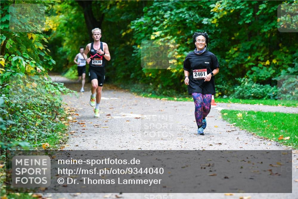 12.10.2025 - Bramfelder Halbmarathon 2025 Dr. Thomas Lammeyer http://msf.ph/oto/9344040 12.10.2025 10:03:05 Laufen 2936, 2461 meine-sportfotos.de