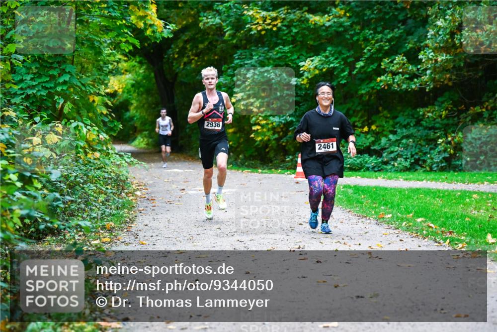 12.10.2025 - Bramfelder Halbmarathon 2025 Dr. Thomas Lammeyer http://msf.ph/oto/9344050 12.10.2025 10:03:07 Laufen 2936, 2461 meine-sportfotos.de
