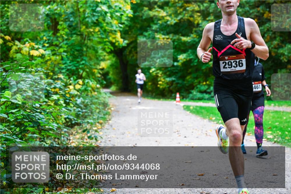 12.10.2025 - Bramfelder Halbmarathon 2025 Dr. Thomas Lammeyer http://msf.ph/oto/9344068 12.10.2025 10:03:10 Laufen 2936, 461 meine-sportfotos.de