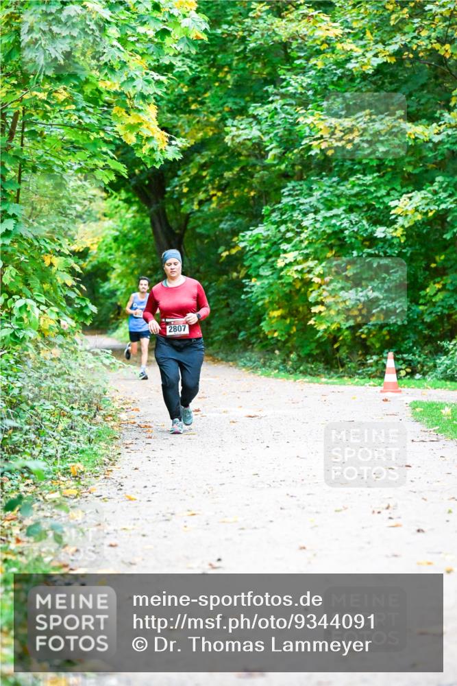 12.10.2025 - Bramfelder Halbmarathon 2025 Dr. Thomas Lammeyer http://msf.ph/oto/9344091 12.10.2025 10:04:29 Laufen 2807 meine-sportfotos.de