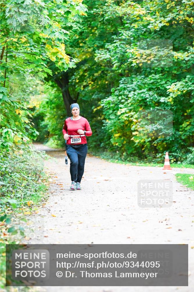 12.10.2025 - Bramfelder Halbmarathon 2025 Dr. Thomas Lammeyer http://msf.ph/oto/9344095 12.10.2025 10:04:29 Laufen 2807 meine-sportfotos.de