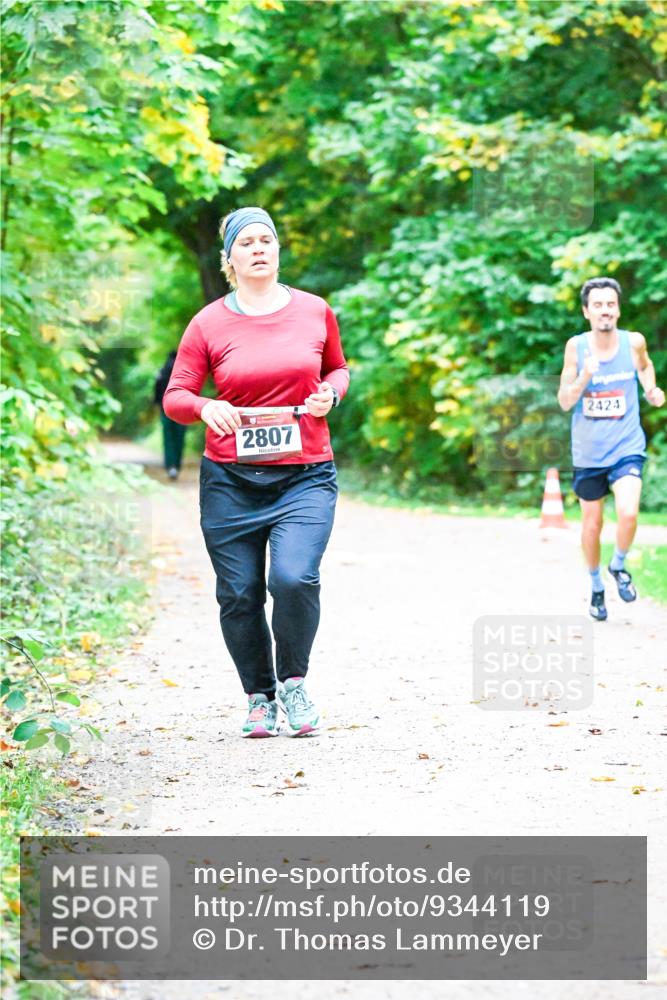12.10.2025 - Bramfelder Halbmarathon 2025 Dr. Thomas Lammeyer http://msf.ph/oto/9344119 12.10.2025 10:04:33 Laufen 2424, 2807 meine-sportfotos.de