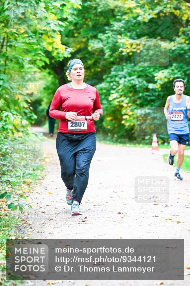 12.10.2025 - Bramfelder Halbmarathon 2025 Dr. Thomas Lammeyer http://msf.ph/oto/9344121 12.10.2025 10:04:34 Laufen 2807, 2424 meine-sportfotos.de