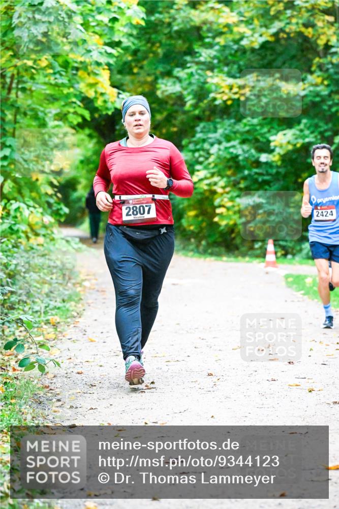 12.10.2025 - Bramfelder Halbmarathon 2025 Dr. Thomas Lammeyer http://msf.ph/oto/9344123 12.10.2025 10:04:34 Laufen 2807, 2424 meine-sportfotos.de