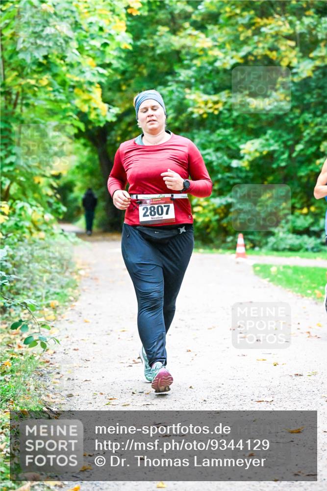 12.10.2025 - Bramfelder Halbmarathon 2025 Dr. Thomas Lammeyer http://msf.ph/oto/9344129 12.10.2025 10:04:35 Laufen 2807 meine-sportfotos.de