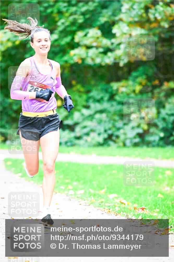 12.10.2025 - Bramfelder Halbmarathon 2025 Dr. Thomas Lammeyer http://msf.ph/oto/9344179 12.10.2025 10:05:44 Laufen 26 meine-sportfotos.de