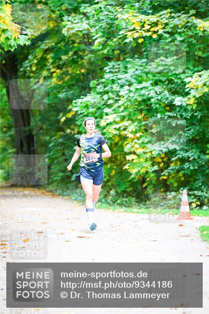 12.10.2025 - Bramfelder Halbmarathon 2025 Dr. Thomas Lammeyer http://msf.ph/oto/9344186 12.10.2025 10:06:30 Laufen 287 meine-sportfotos.de