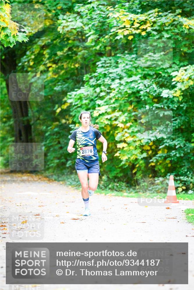 12.10.2025 - Bramfelder Halbmarathon 2025 Dr. Thomas Lammeyer http://msf.ph/oto/9344187 12.10.2025 10:06:30 Laufen 2876 meine-sportfotos.de