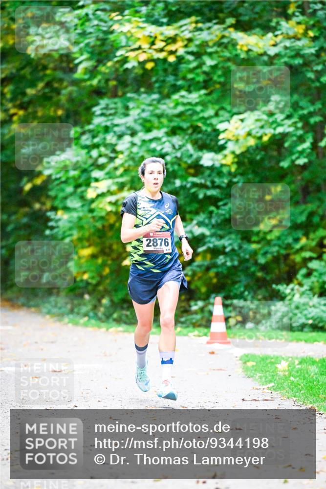 12.10.2025 - Bramfelder Halbmarathon 2025 Dr. Thomas Lammeyer http://msf.ph/oto/9344198 12.10.2025 10:06:31 Laufen 2876 meine-sportfotos.de