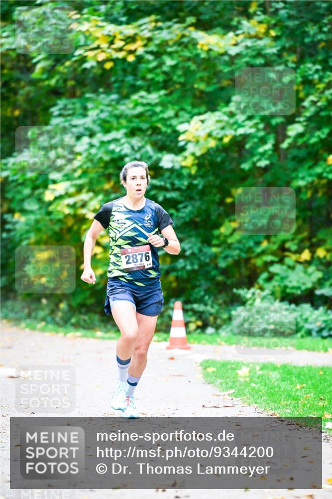 12.10.2025 - Bramfelder Halbmarathon 2025 Dr. Thomas Lammeyer http://msf.ph/oto/9344200 12.10.2025 10:06:31 Laufen 2876 meine-sportfotos.de