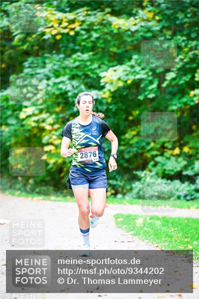 12.10.2025 - Bramfelder Halbmarathon 2025 Dr. Thomas Lammeyer http://msf.ph/oto/9344202 12.10.2025 10:06:32 Laufen 2876, 44 meine-sportfotos.de