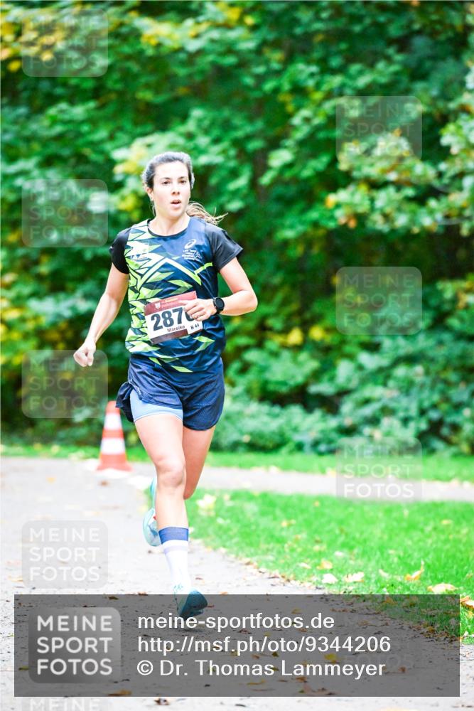 12.10.2025 - Bramfelder Halbmarathon 2025 Dr. Thomas Lammeyer http://msf.ph/oto/9344206 12.10.2025 10:06:32 Laufen 287, 44 meine-sportfotos.de