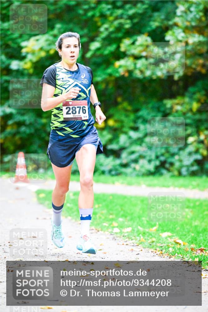 12.10.2025 - Bramfelder Halbmarathon 2025 Dr. Thomas Lammeyer http://msf.ph/oto/9344208 12.10.2025 10:06:33 Laufen 2876, 44 meine-sportfotos.de