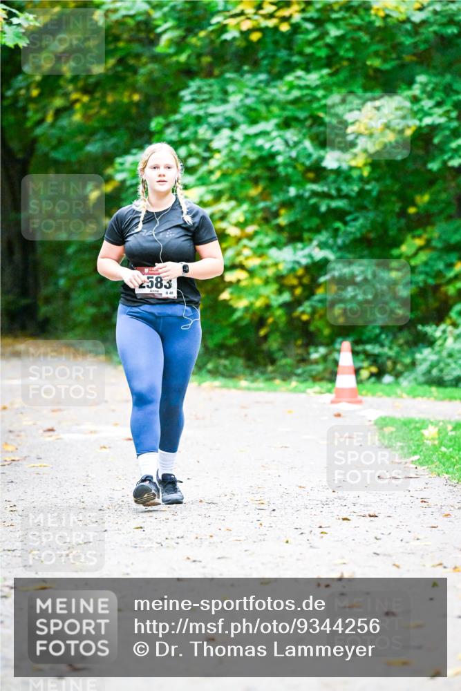 12.10.2025 - Bramfelder Halbmarathon 2025 Dr. Thomas Lammeyer http://msf.ph/oto/9344256 12.10.2025 10:07:21 Laufen 2583, 48 meine-sportfotos.de