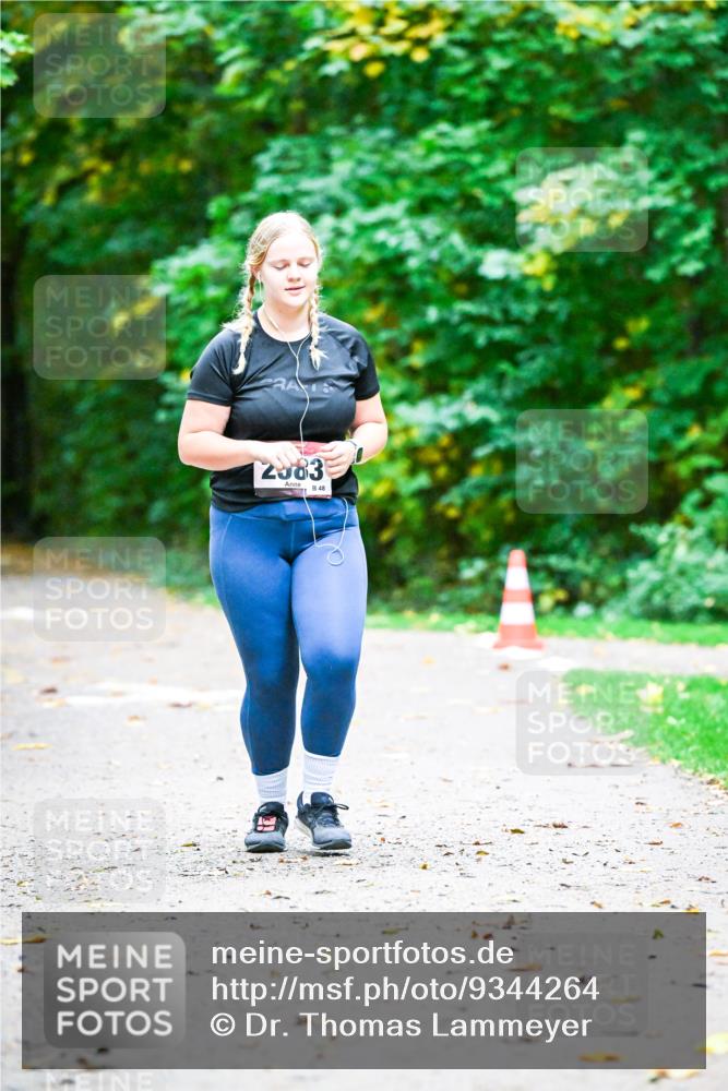 12.10.2025 - Bramfelder Halbmarathon 2025 Dr. Thomas Lammeyer http://msf.ph/oto/9344264 12.10.2025 10:07:22 Laufen 2583, 48 meine-sportfotos.de