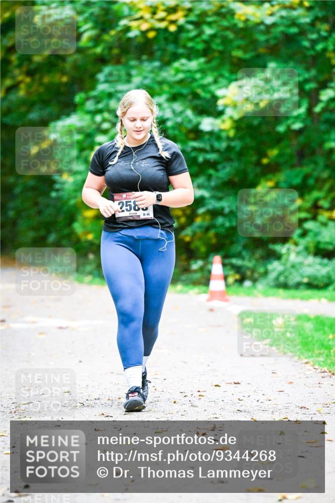 12.10.2025 - Bramfelder Halbmarathon 2025 Dr. Thomas Lammeyer http://msf.ph/oto/9344268 12.10.2025 10:07:23 Laufen 258, 48 meine-sportfotos.de