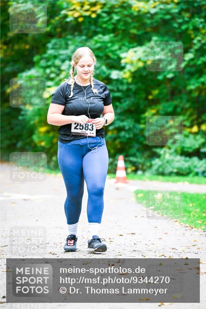 12.10.2025 - Bramfelder Halbmarathon 2025 Dr. Thomas Lammeyer http://msf.ph/oto/9344270 12.10.2025 10:07:23 Laufen 2583, 48 meine-sportfotos.de