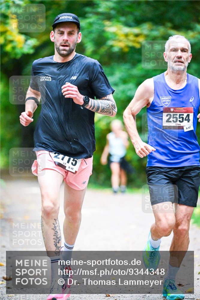 12.10.2025 - Bramfelder Halbmarathon 2025 Dr. Thomas Lammeyer http://msf.ph/oto/9344348 12.10.2025 10:08:29 Laufen 275, 40, 34, 2554, 97 meine-sportfotos.de