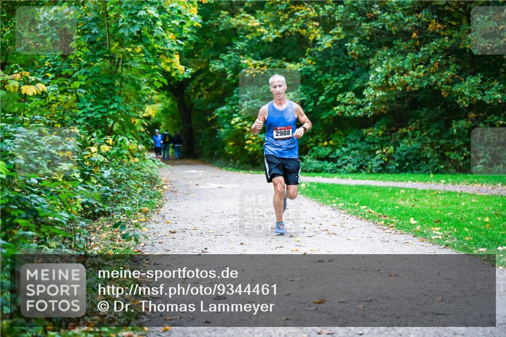 12.10.2025 - Bramfelder Halbmarathon 2025 Dr. Thomas Lammeyer http://msf.ph/oto/9344461 12.10.2025 10:09:24 Laufen 2988 meine-sportfotos.de