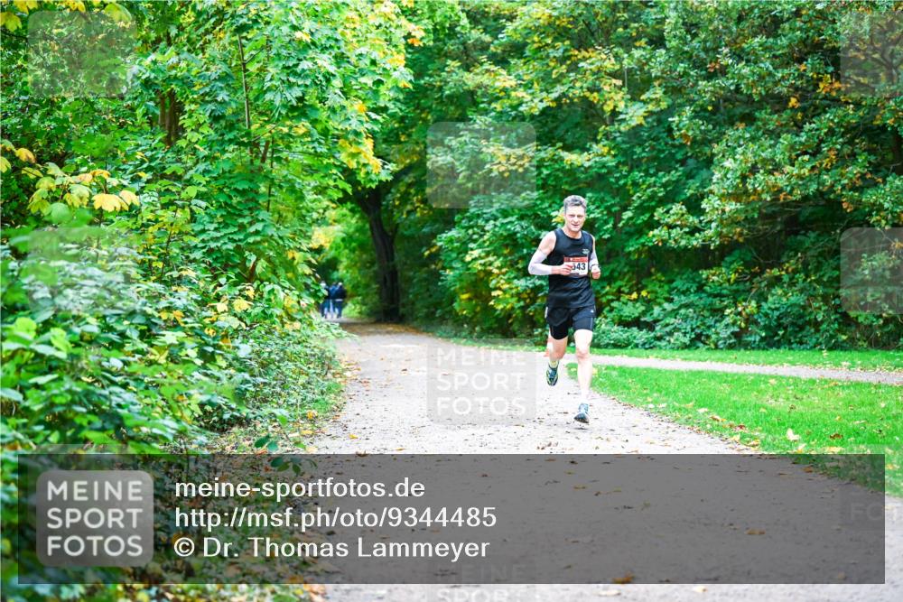 12.10.2025 - Bramfelder Halbmarathon 2025 Dr. Thomas Lammeyer http://msf.ph/oto/9344485 12.10.2025 10:09:47 Laufen 543 meine-sportfotos.de
