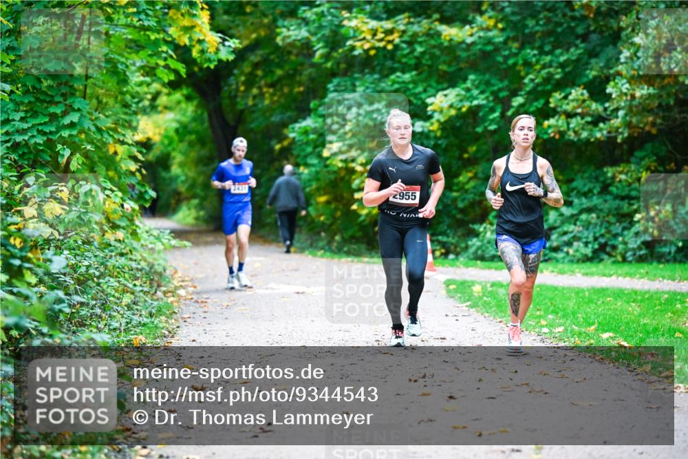 12.10.2025 - Bramfelder Halbmarathon 2025 Dr. Thomas Lammeyer http://msf.ph/oto/9344543 12.10.2025 10:10:59 Laufen 2955 meine-sportfotos.de