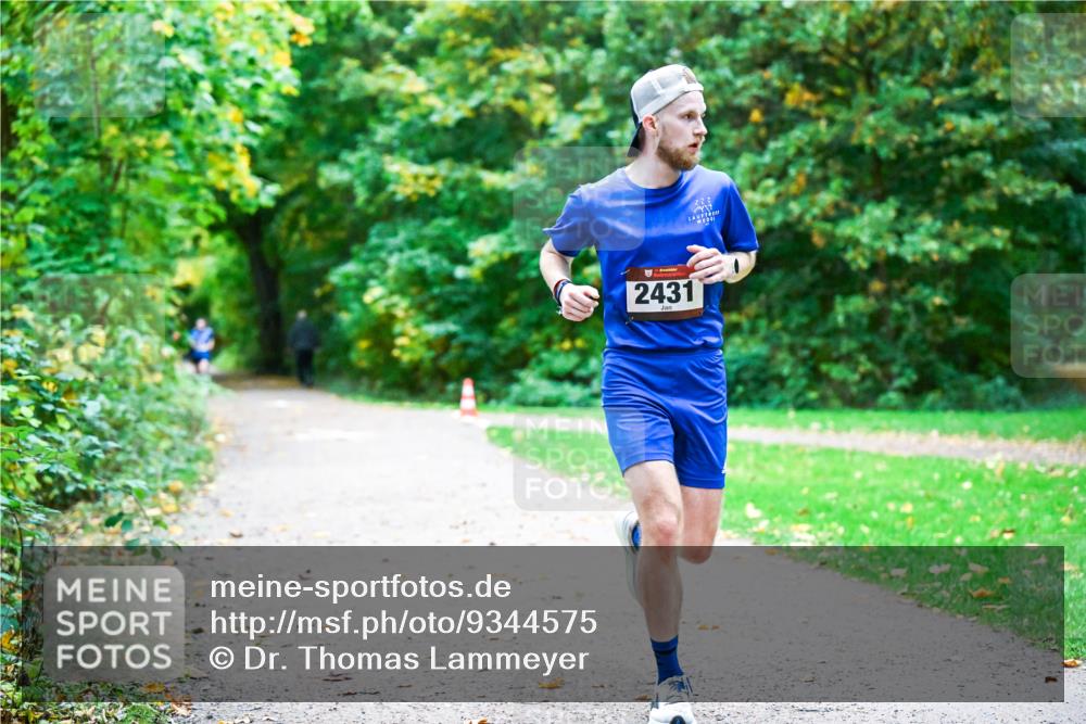 12.10.2025 - Bramfelder Halbmarathon 2025 Dr. Thomas Lammeyer http://msf.ph/oto/9344575 12.10.2025 10:11:04 Laufen 2431, 222 meine-sportfotos.de