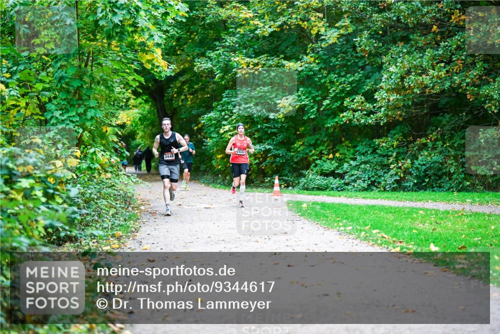12.10.2025 - Bramfelder Halbmarathon 2025 Dr. Thomas Lammeyer http://msf.ph/oto/9344617 12.10.2025 10:11:24 Laufen 2633, 2448 meine-sportfotos.de