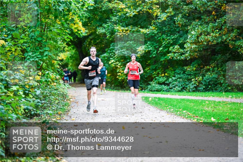 12.10.2025 - Bramfelder Halbmarathon 2025 Dr. Thomas Lammeyer http://msf.ph/oto/9344628 12.10.2025 10:11:25 Laufen 2448, 2633 meine-sportfotos.de