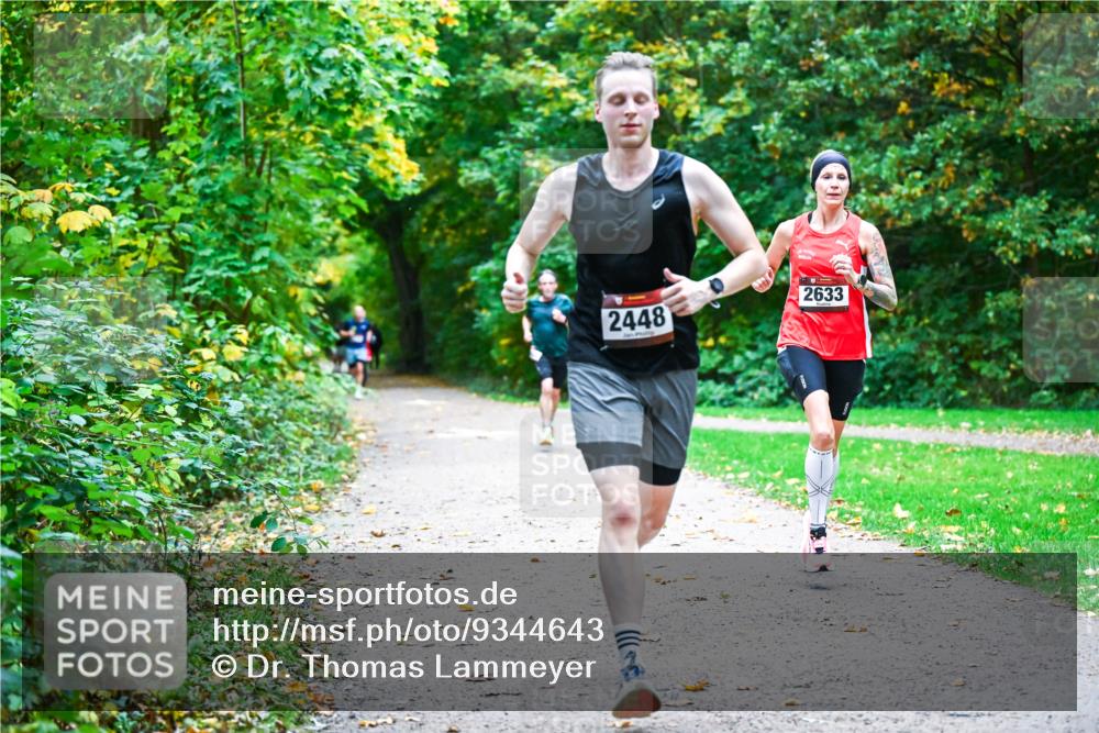 12.10.2025 - Bramfelder Halbmarathon 2025 Dr. Thomas Lammeyer http://msf.ph/oto/9344643 12.10.2025 10:11:28 Laufen 2448, 2633 meine-sportfotos.de