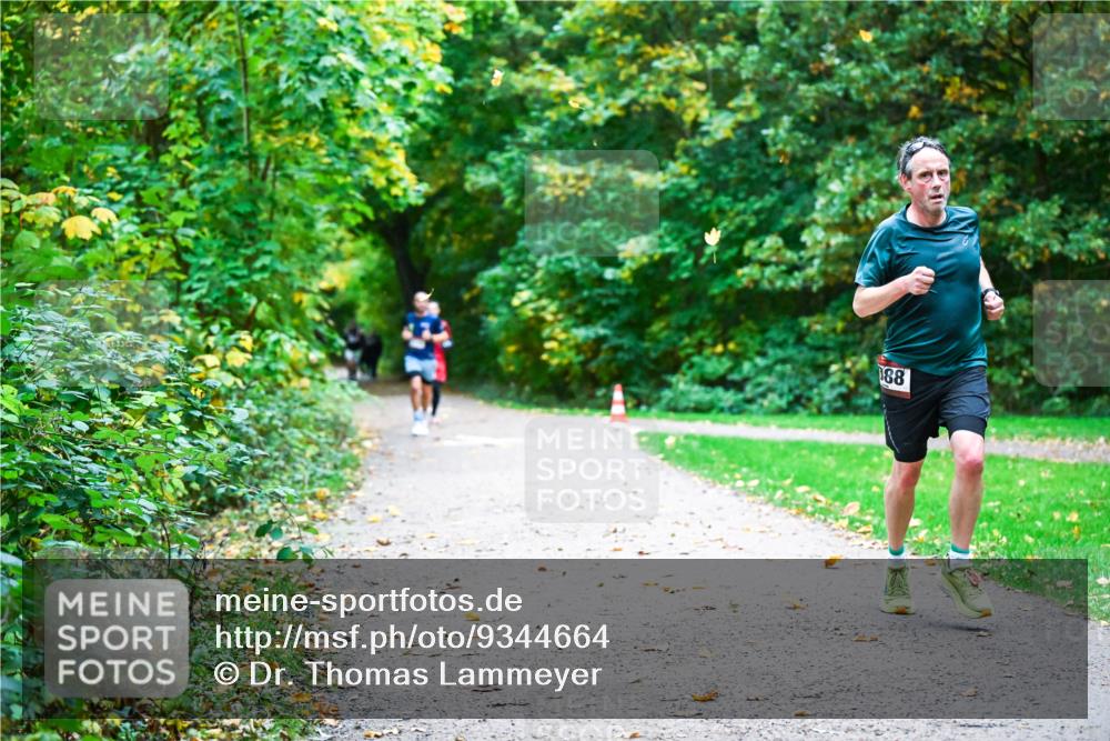 12.10.2025 - Bramfelder Halbmarathon 2025 Dr. Thomas Lammeyer http://msf.ph/oto/9344664 12.10.2025 10:11:31 Laufen 88 meine-sportfotos.de