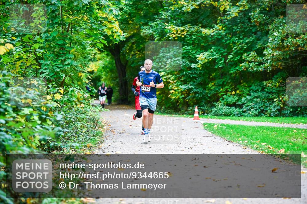 12.10.2025 - Bramfelder Halbmarathon 2025 Dr. Thomas Lammeyer http://msf.ph/oto/9344665 12.10.2025 10:11:34 Laufen 2770 meine-sportfotos.de
