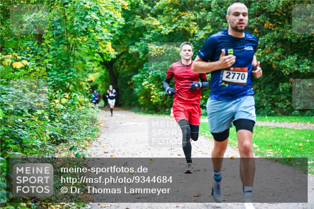 12.10.2025 - Bramfelder Halbmarathon 2025 Dr. Thomas Lammeyer http://msf.ph/oto/9344684 12.10.2025 10:11:37 Laufen 2770 meine-sportfotos.de